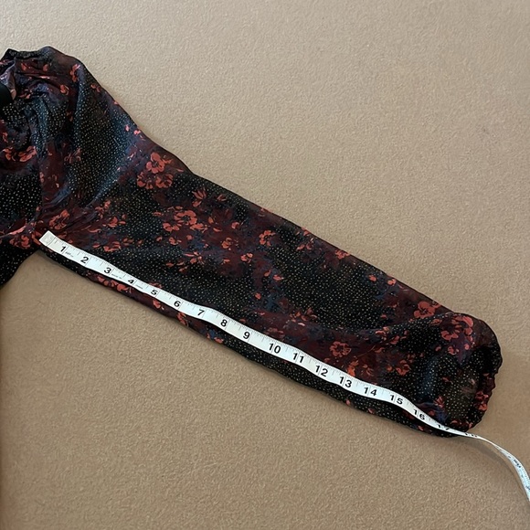 PAIGE Alexius Blouse In Black Multi - 98% Silk- Size S - Picture 12 of 12